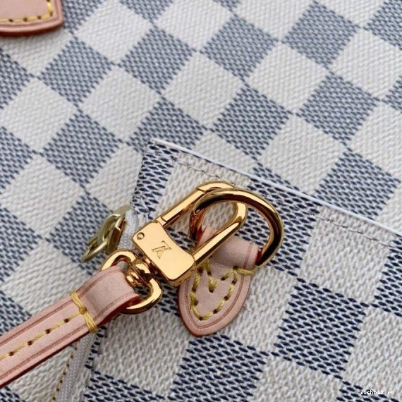 WIS MM Louis Neverfull Vuitton 0114